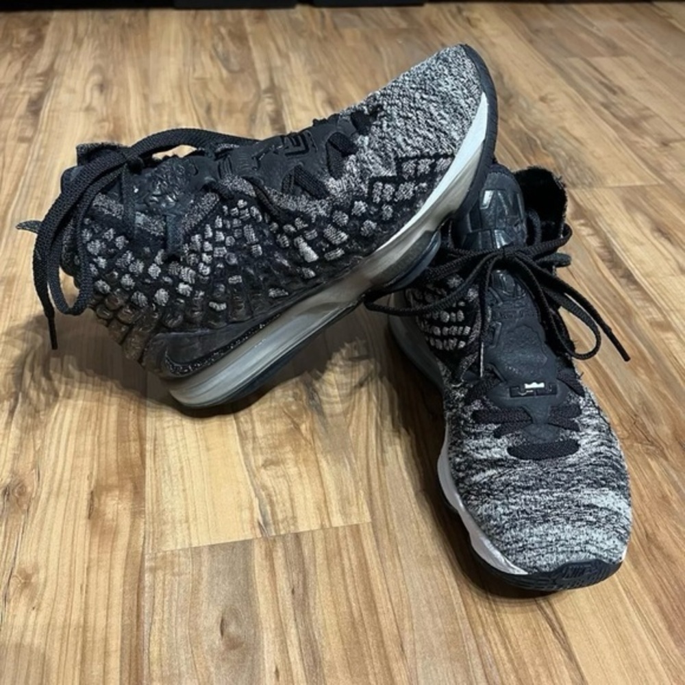 Nike Shoes - 2019 LeBron 17 In The Arena - Sz 8 Mens - Black White Gray‎ Oreo